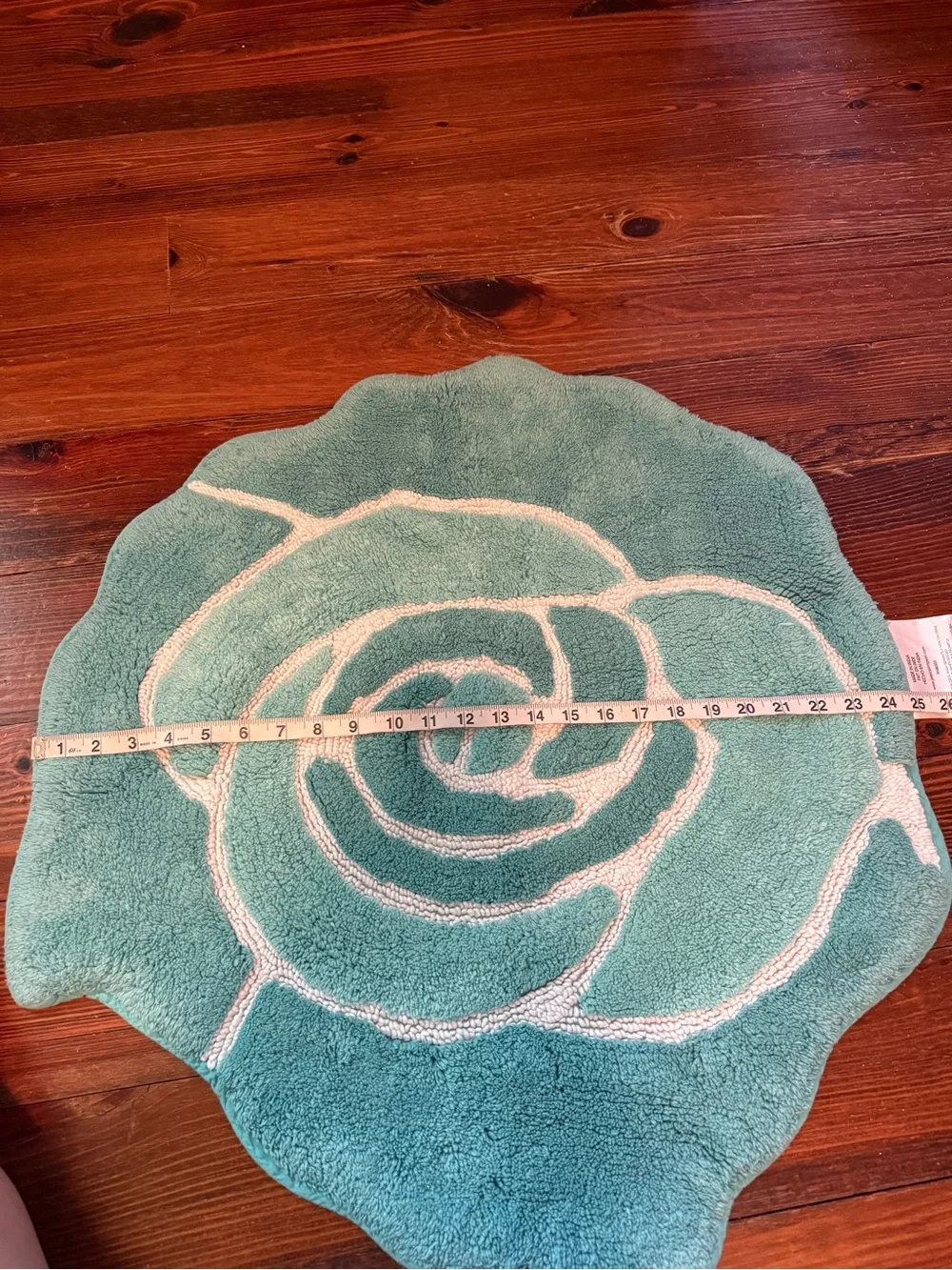 Jessica Simpson plush floral